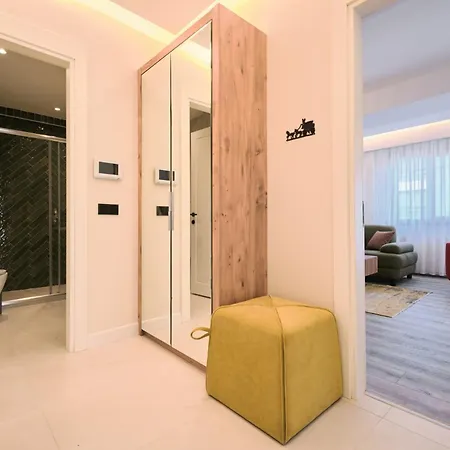 Apartament Bsy's Stylish 1br,2br ,3br In Brand New Building Stambuł