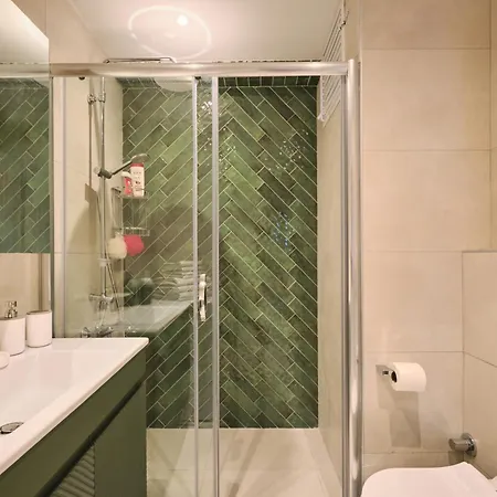 Bsy's Stylish 1br,2br ,3br In Brand New Building 公寓 *