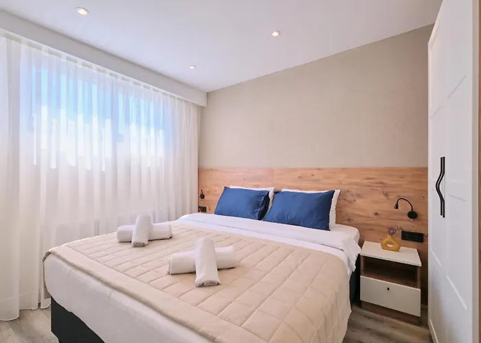 Bsy's Stylish 1br,2br ,3br In Brand New Building 公寓 *