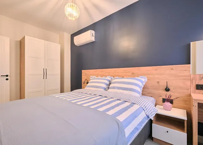 Bsy's Stylish 1br,2br ,3br In Brand New Building *