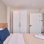 Lägenhet Bsy's Stylish 1br,2br ,3br In Brand New Building