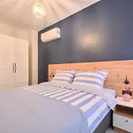 Bsy's Stylish 1br,2br ,3br In Brand New Building *