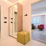 Bsy's Stylish 1br,2br ,3br In Brand New Building
